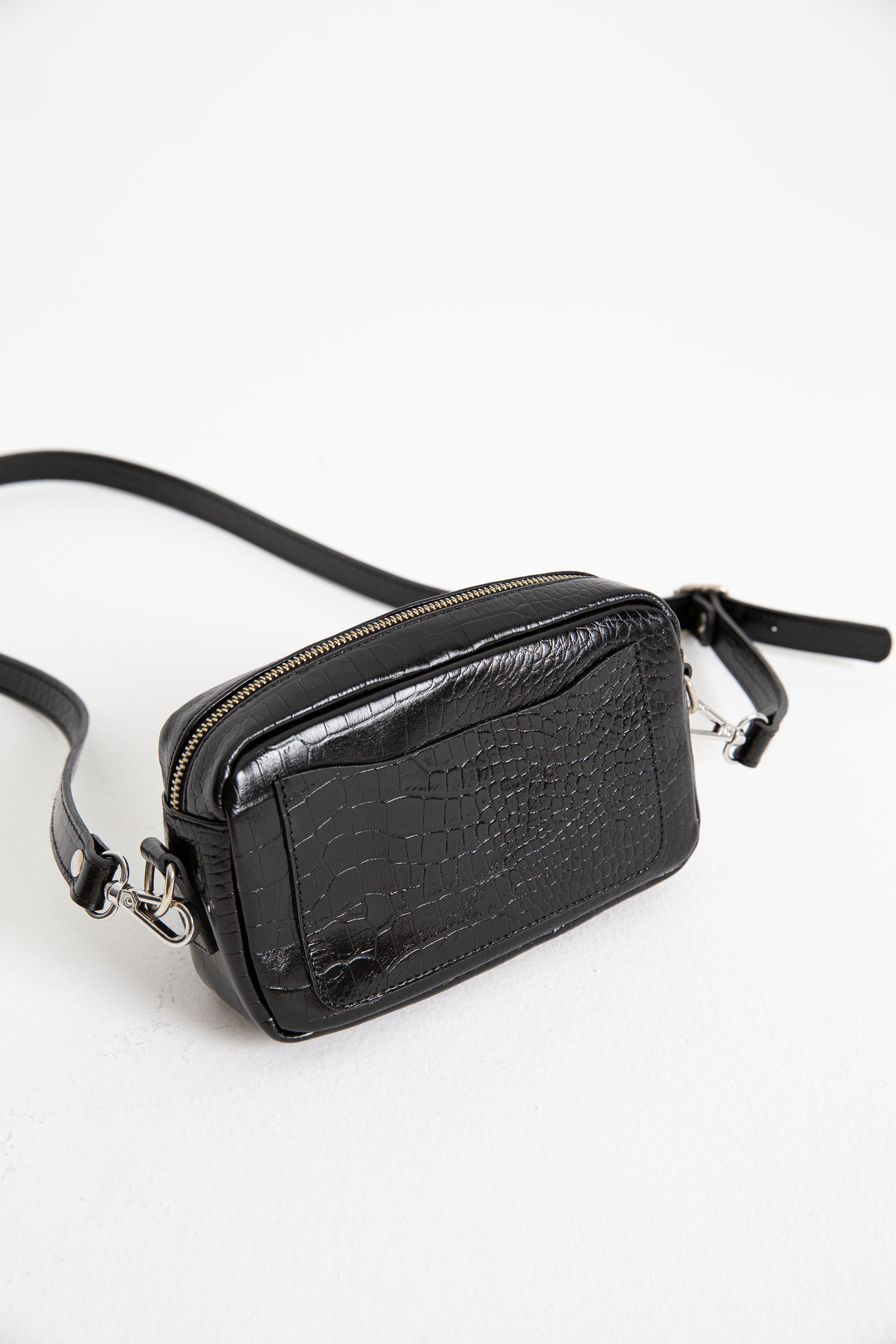CARTERA CLASH NEGRO