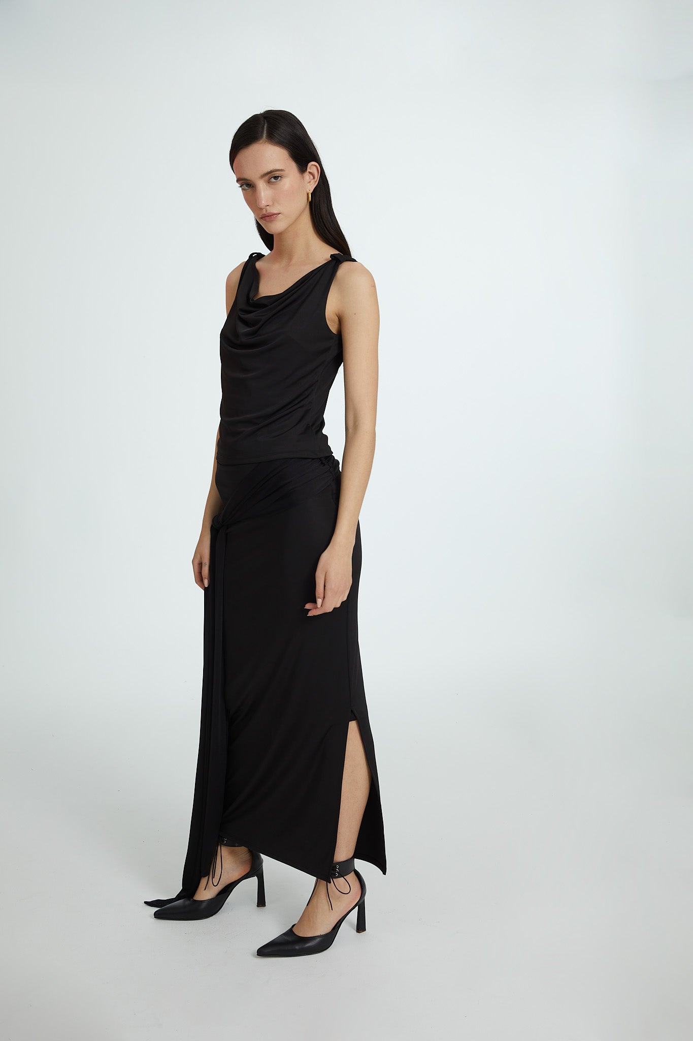 TOP DANAI NEGRO