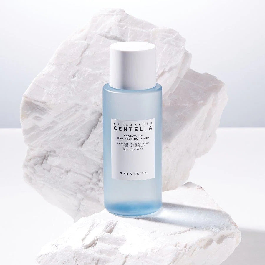 Toner Brightening Hyalucica  - CENTELLA 210ML