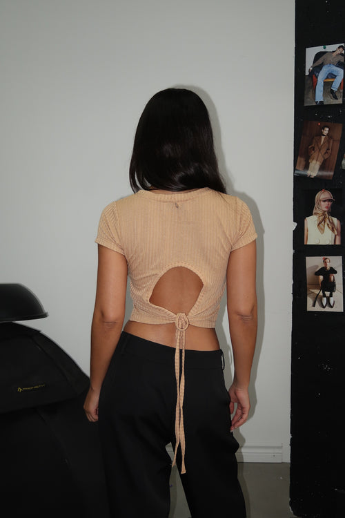 REMERA FROU CAMEL