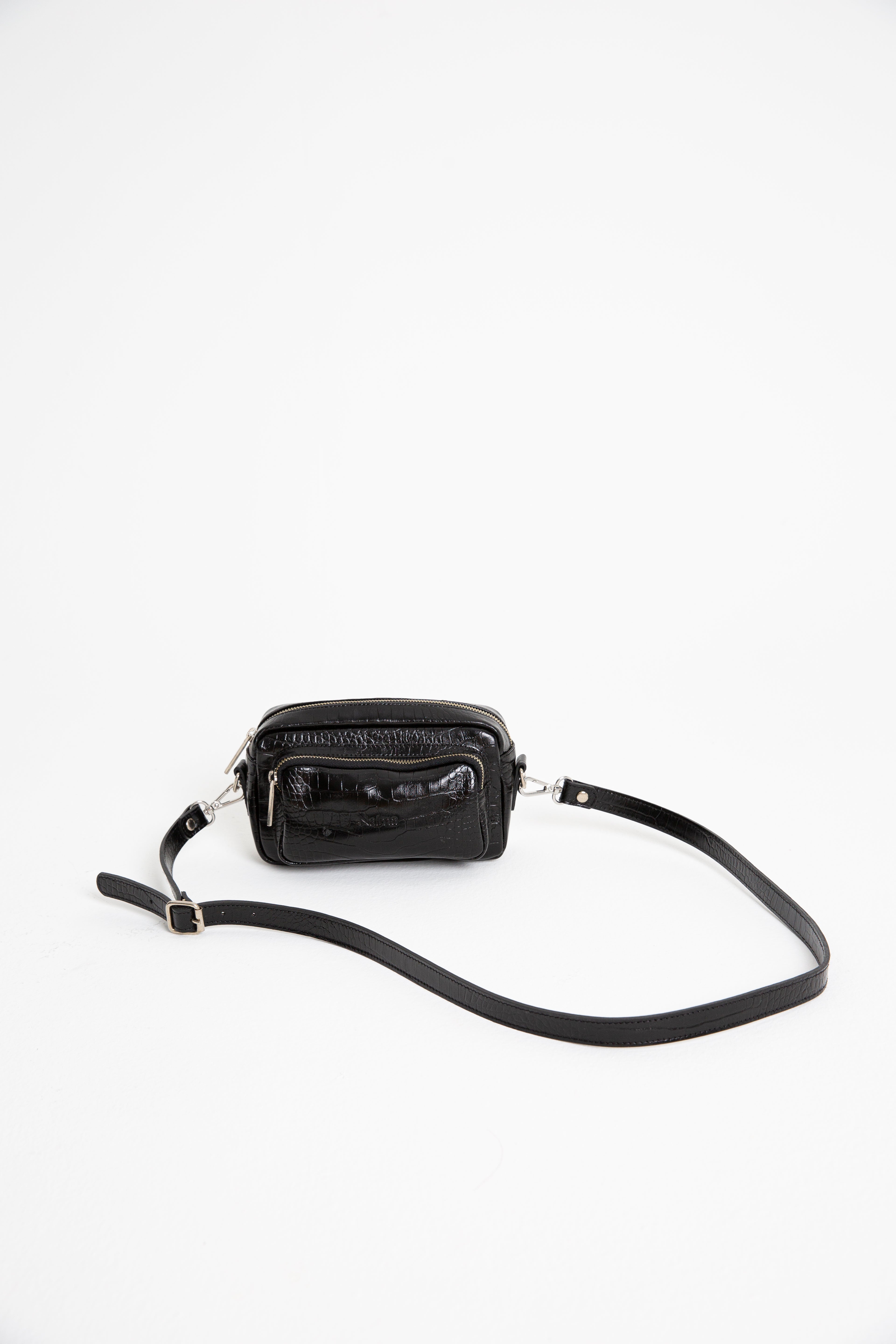 CARTERA CLASH NEGRO