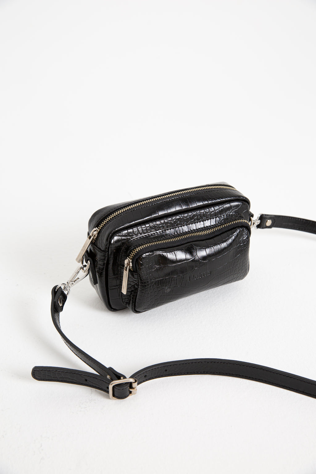 CARTERA CLASH NEGRO
