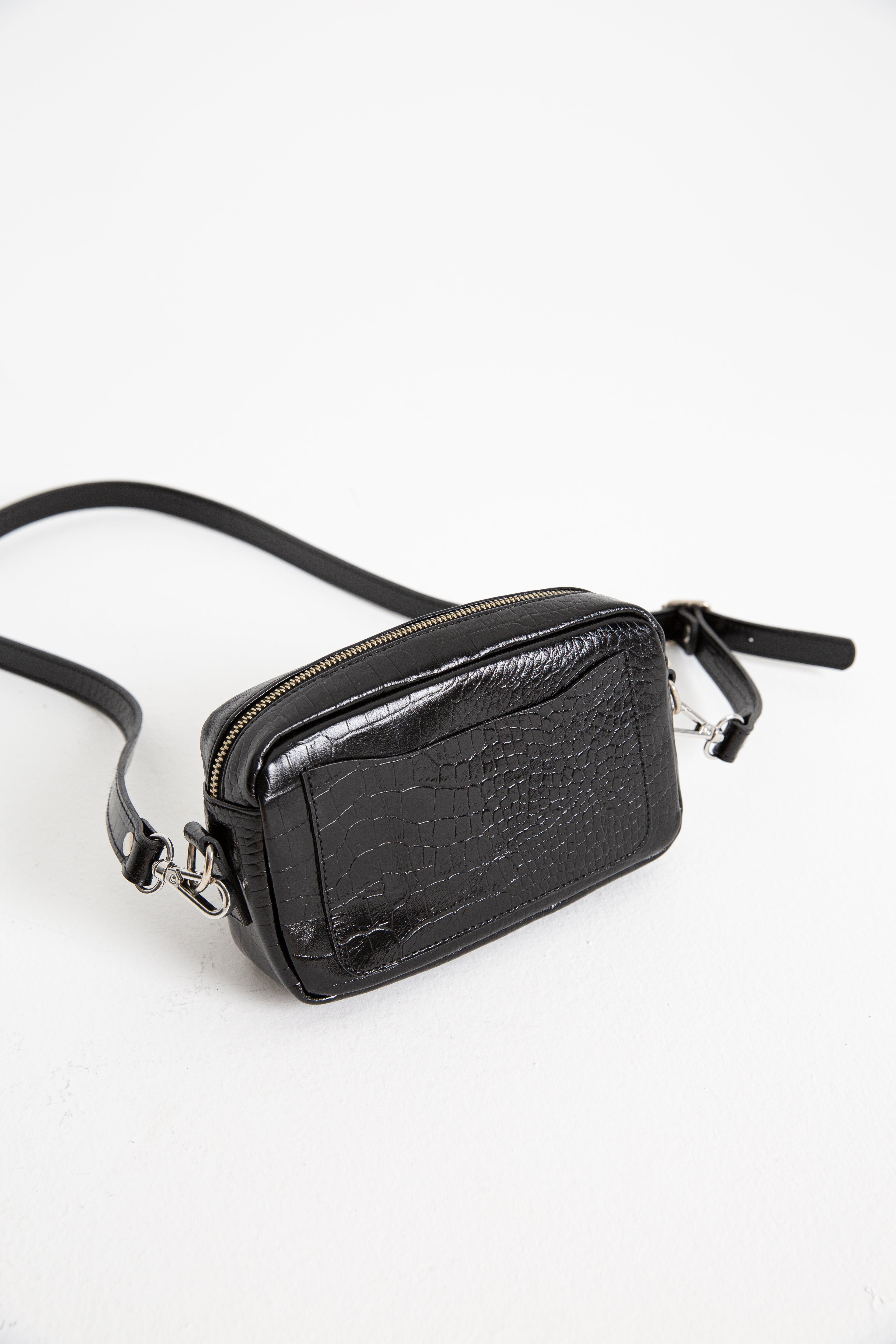 CARTERA CLASH NEGRO