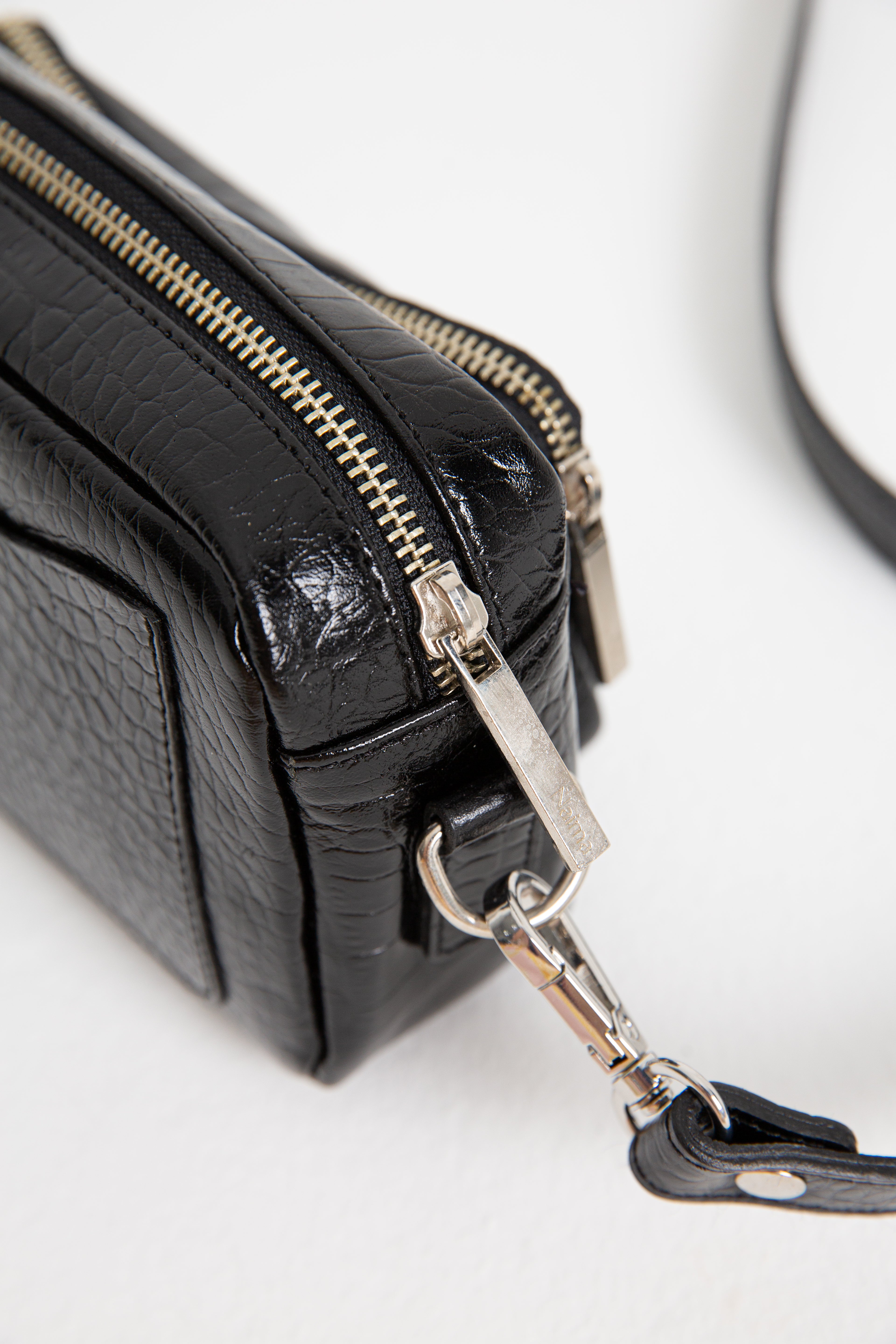 CARTERA CLASH NEGRO