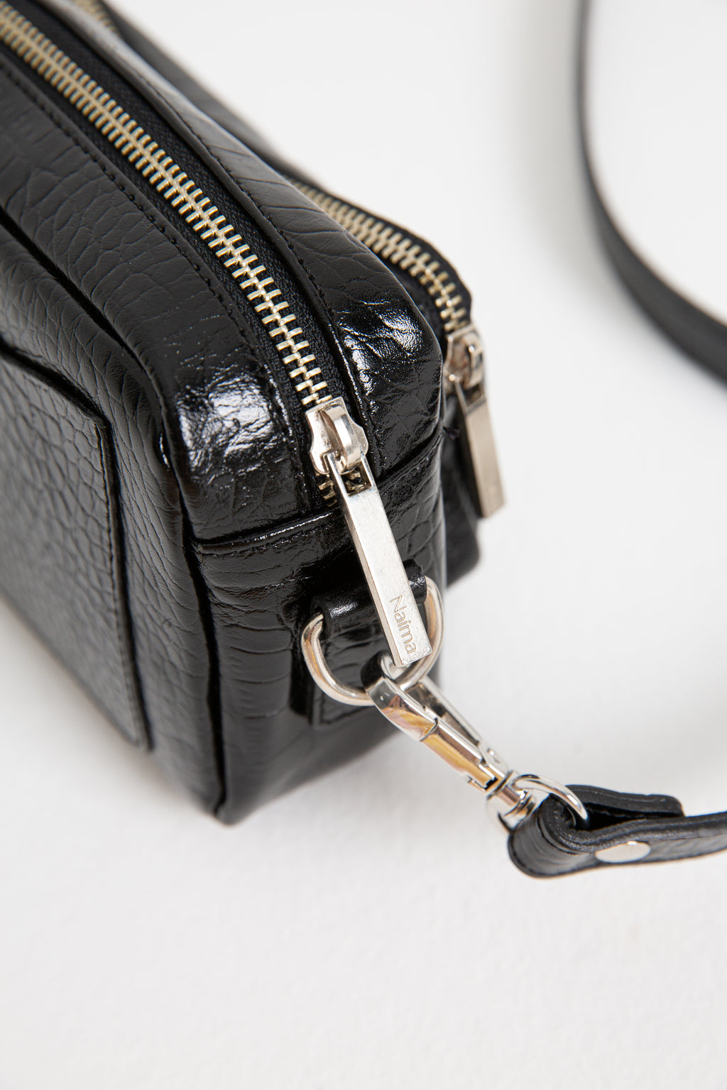 CARTERA CLASH NEGRO