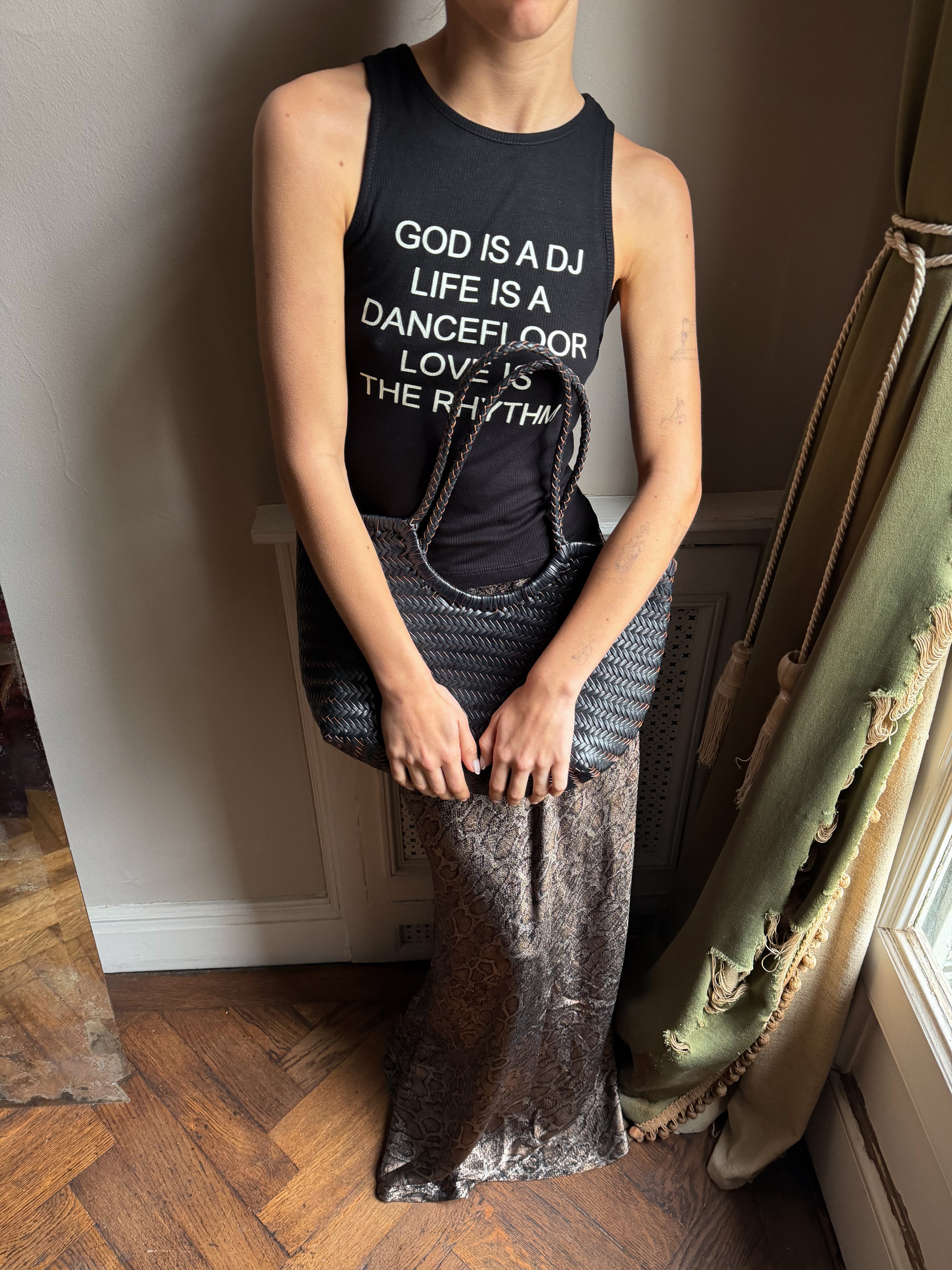 MUSCULOSA GOD