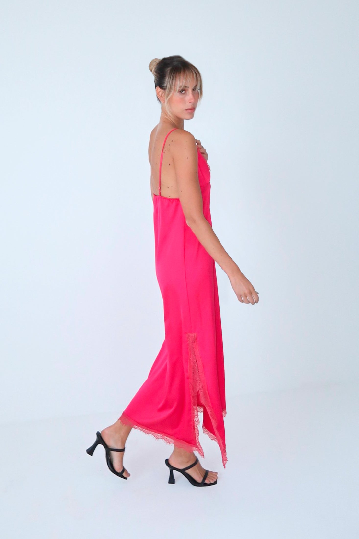 VESTIDO MONARCA FUCSIA