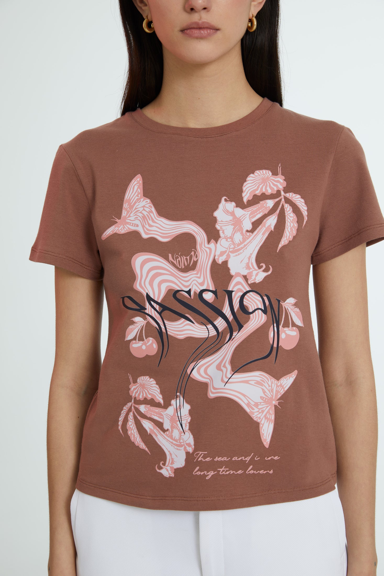 REMERA XUE MARRÓN