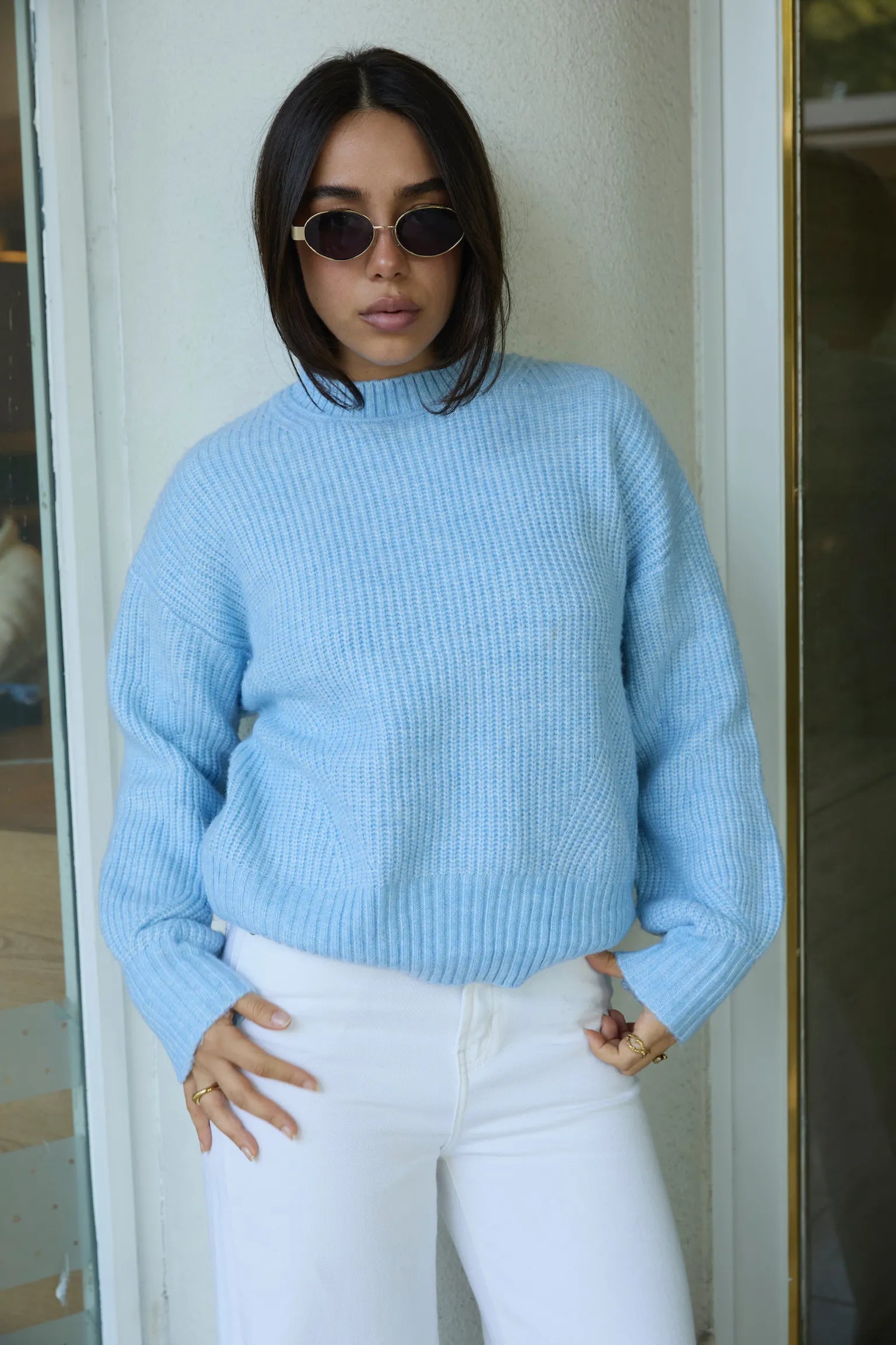 SWEATER GLOW