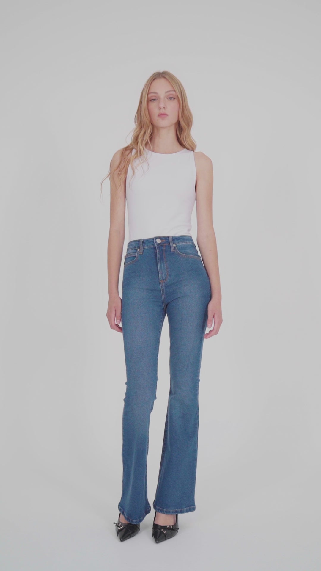 JEAN OIA