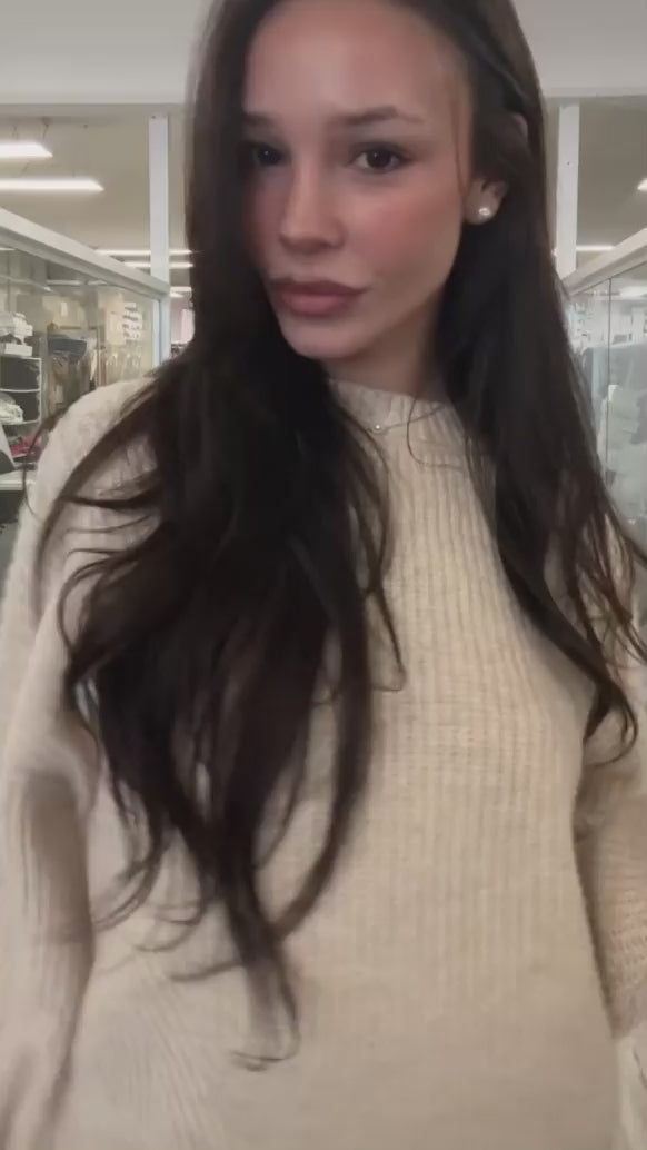 SWEATER GLOW